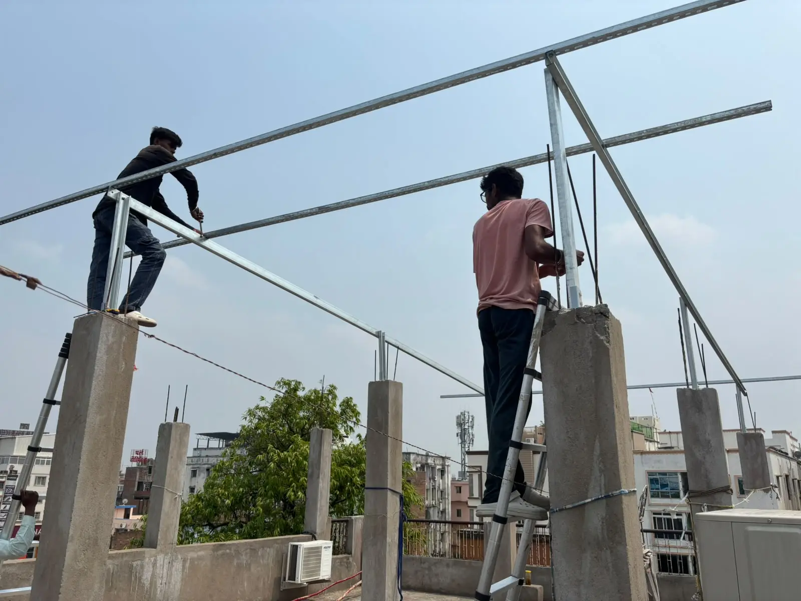 Installer at Work